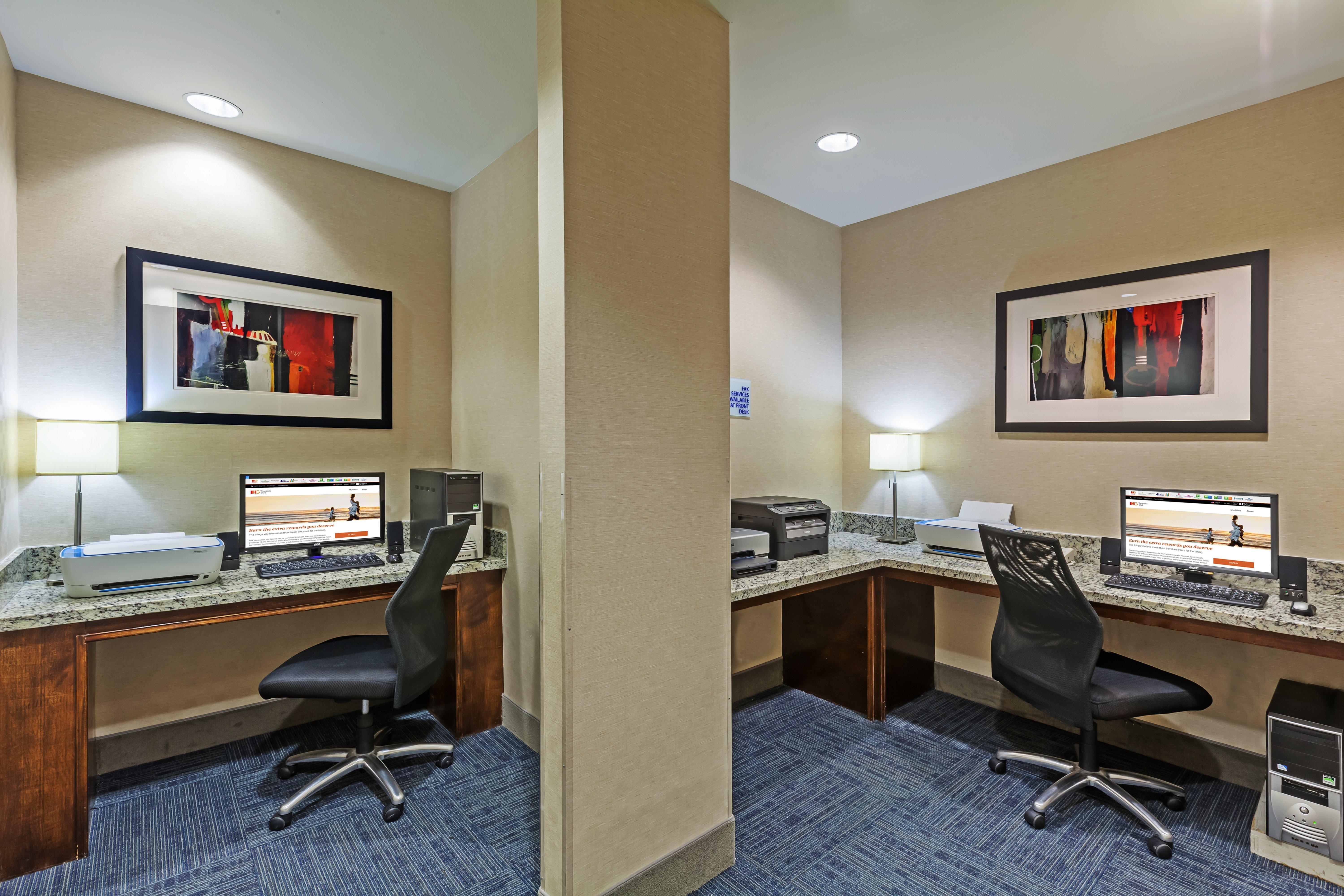 Holiday Inn Express Hotel & Suites Eagle Pass By Ihg Bagian luar foto