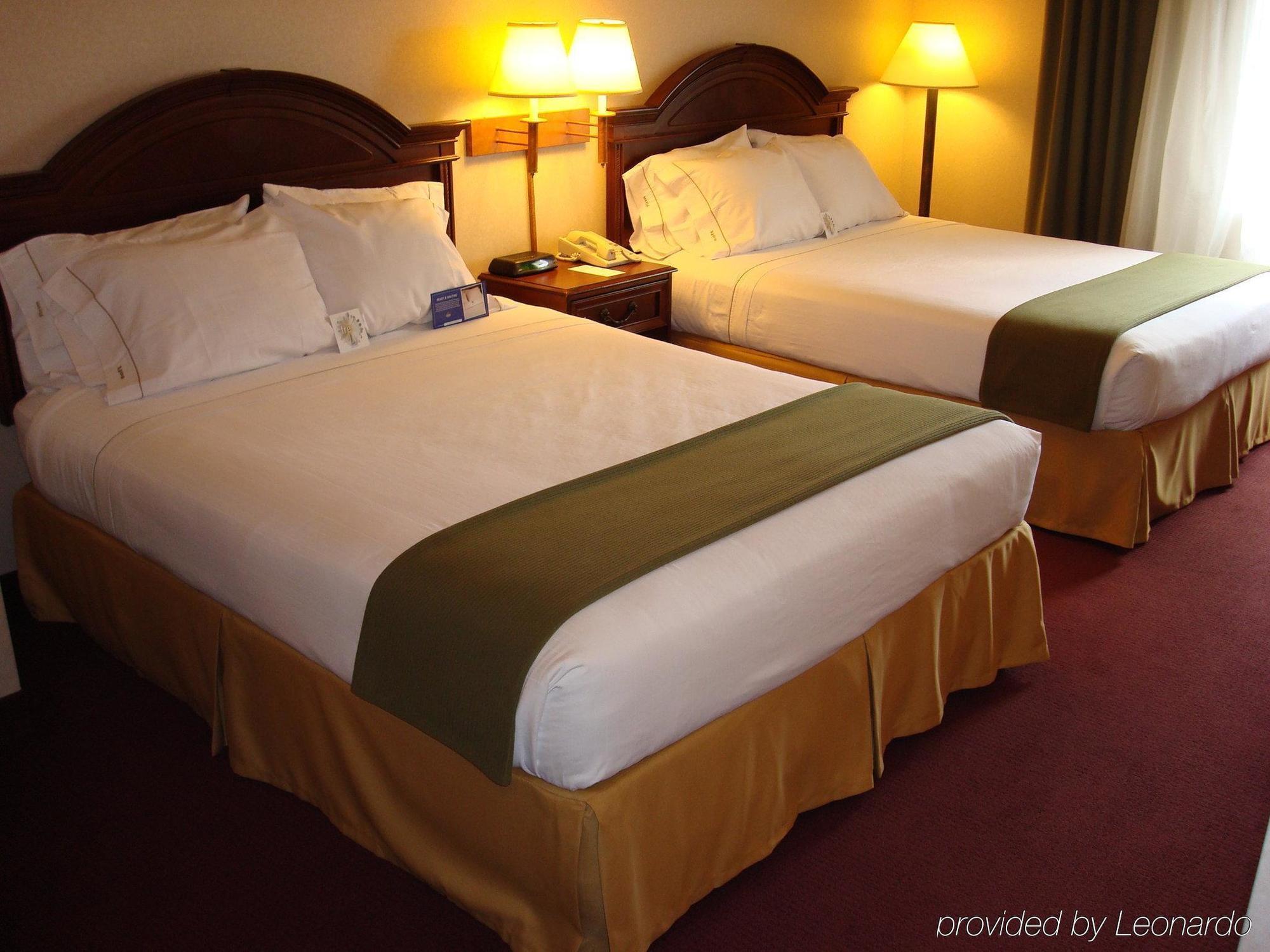 Holiday Inn Express Hotel & Suites Eagle Pass By Ihg Ruang foto
