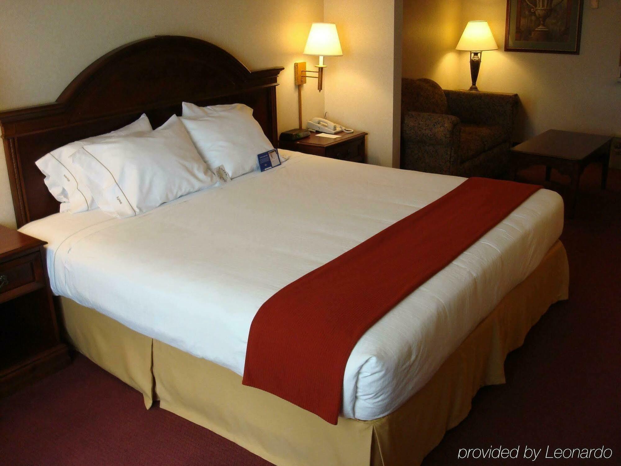 Holiday Inn Express Hotel & Suites Eagle Pass By Ihg Bagian luar foto